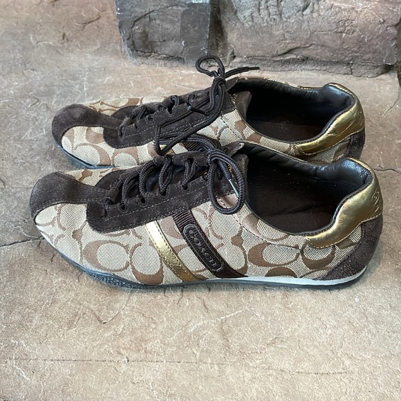 Coach Katelyn’s💥 - Picture 3 of 6